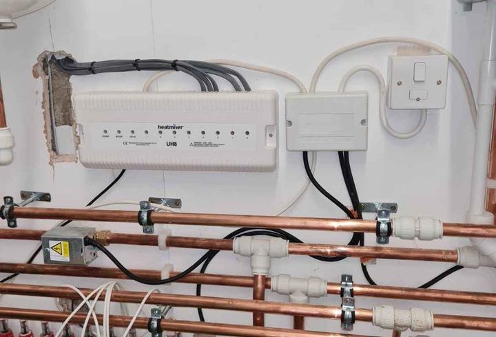 Servicii Electrician Casa si Spatii Comerciale in Londra