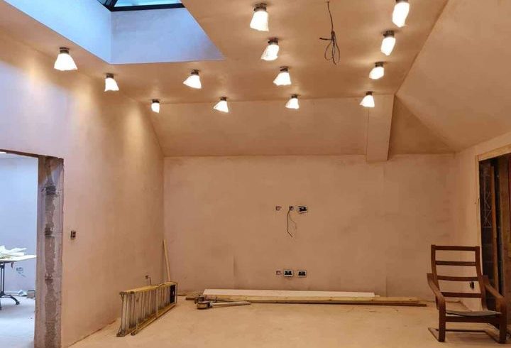 Servicii Electrician Casa si Spatii Comerciale in Londra