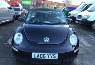 Vand Auto Volkswagen Beetle din 2007 in Londra, UK