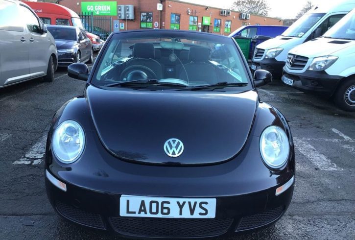 Vand Auto Volkswagen Beetle din 2007 in Londra, UK