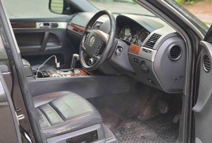 Vand Auto Volkswagen Touareg din 2009 in Aldershot, UK