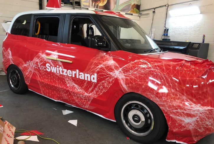 Colantări și Inscripționări Auto in Londra - Wrap Graphics