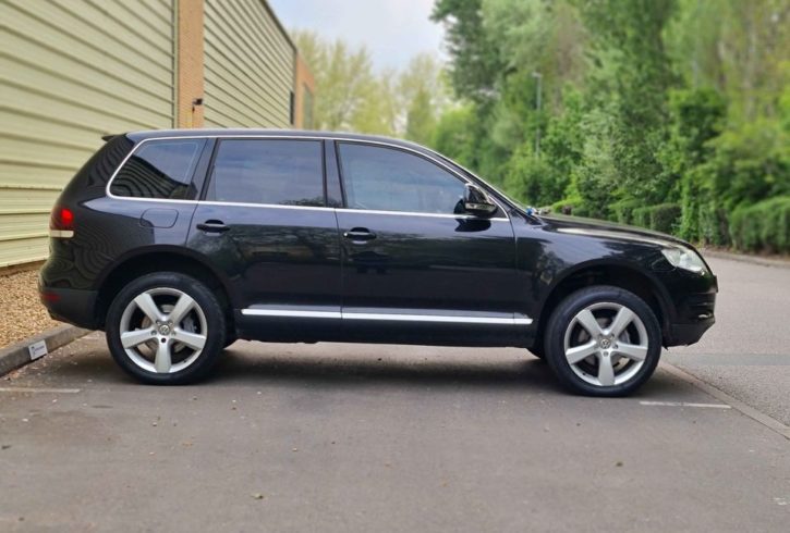 Vand Auto Volkswagen Touareg din 2009 in Aldershot, UK