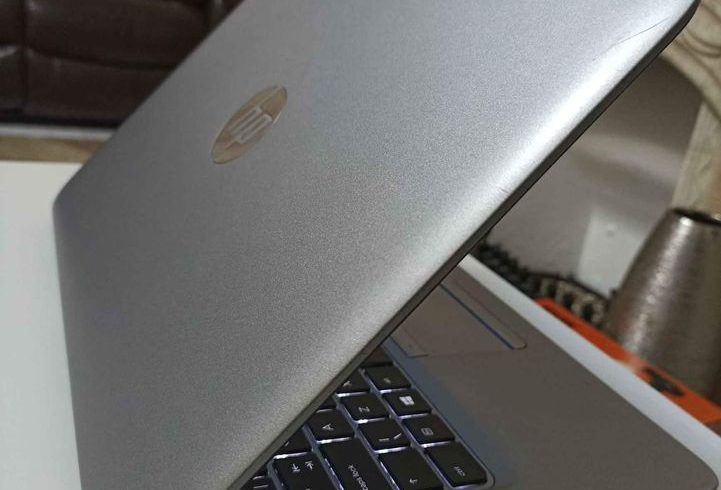 Vand Laptop HP EliteBook in Croydon, Londra