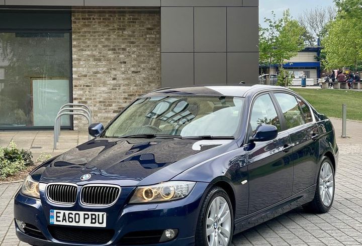 Vand Auto BMW Seria 3 Sedan din 2010 in Londra