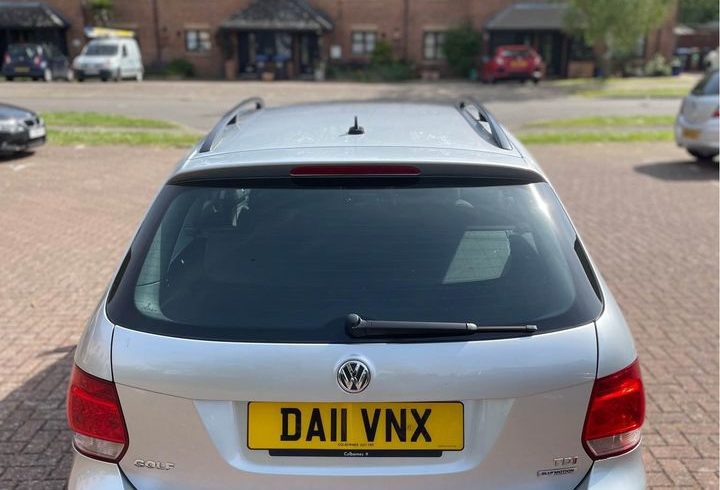 Vand Volkswagen Golf mk 6 1.6 diesel din 2011 in Hatfield, UK