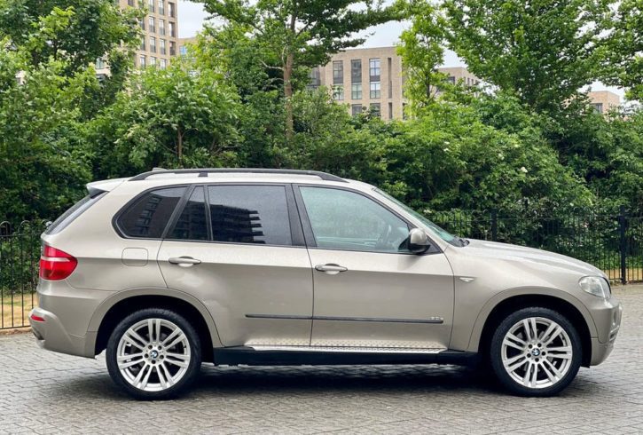 Vand Auto BMW X5 SUV din 2008 in Londra