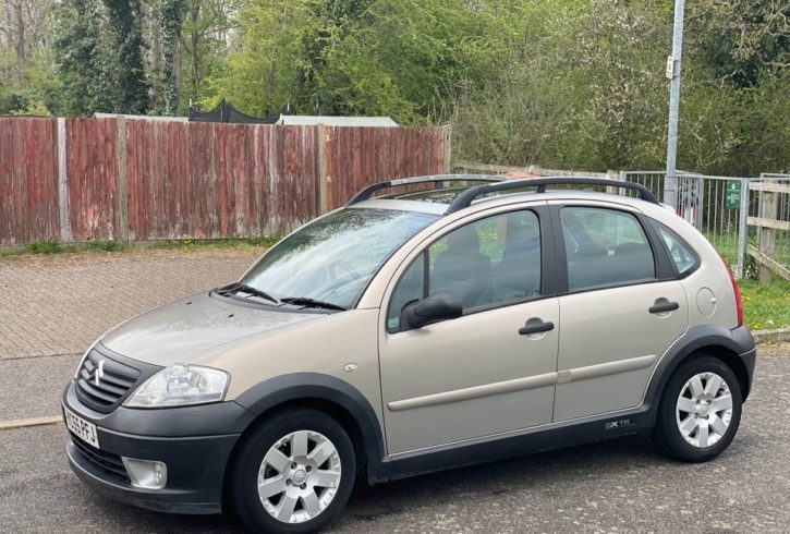 Vand Auto Citroen C3 XTR Automat din 2006 in Hatfield, UK