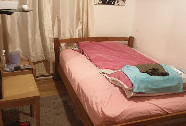 Chirie o Camera Double si una Single in Hatfield, Londra