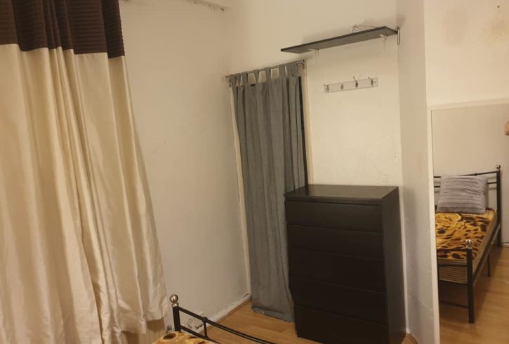 Chirie o Camera Double si una Single in Hatfield, Londra