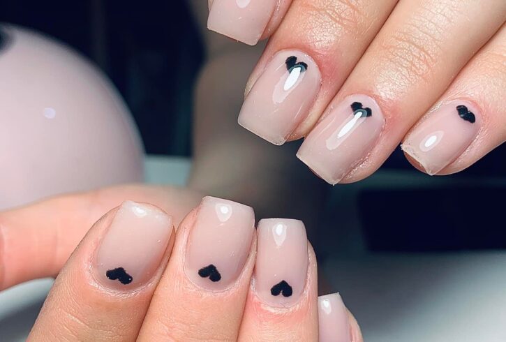 Servicii De Extensii Unghii Cu Gel In Kingsbury, Londra