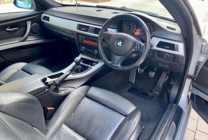 Vand Auto BMW Seria 3 din 2008 in Londra, UK