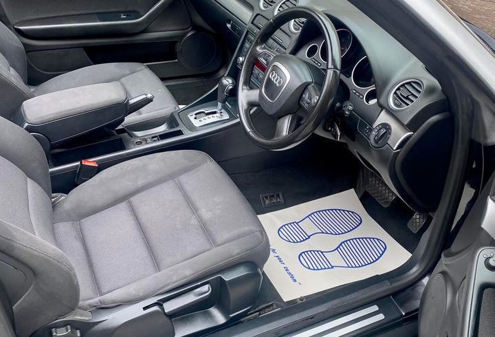 Vand Auto Audi A4 Decapotabil din 2008 in Londra