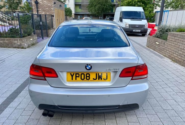 Vand Auto BMW Seria 3 din 2008 in Londra, UK