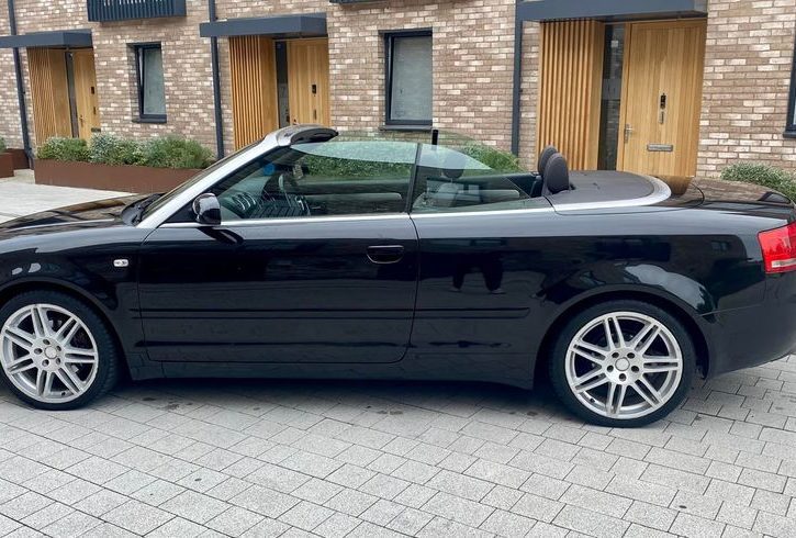Vand Auto Audi A4 Decapotabil din 2008 in Londra
