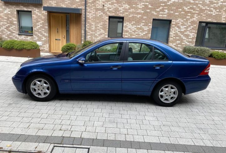 Vand Auto Mercedes Benz C-Class Sedan din 2004 in Londra