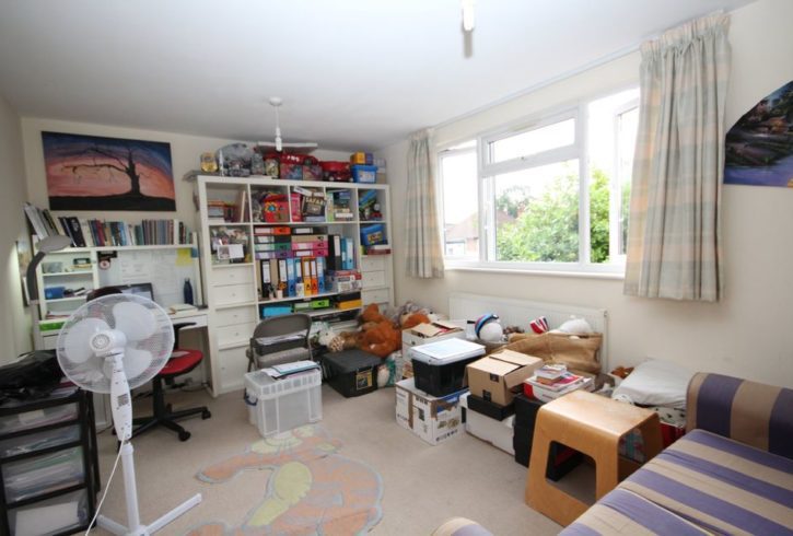 De inchiriat Casa cu 5 Dormitoare in Edgware, Londra