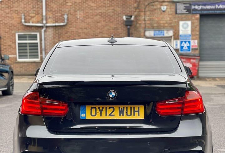 Vand Auto BMW Seria 3 Sedan din 2012 in Wembley, Londra