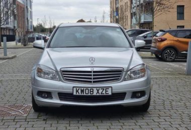Vand Auto Mercedes Benz C-Class din 2008 in Hornchurch, Londra