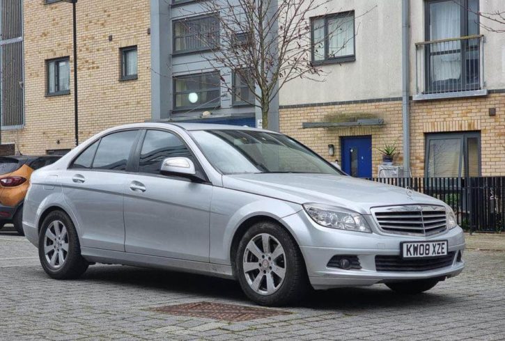 Vand Auto Mercedes Benz C-Class din 2008 in Hornchurch, Londra