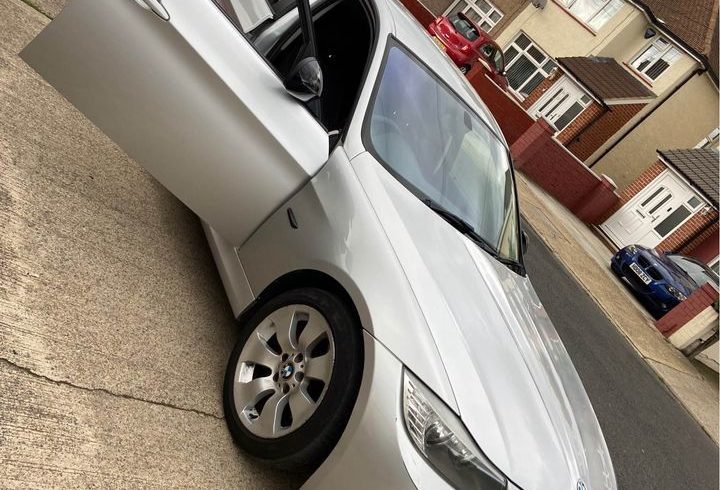 Vand Auto Bmw 318i din 2012 Hayes, Londra