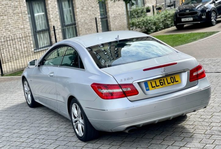 Vand Auto Mercedes Benz E-Class din 2011 in Londra