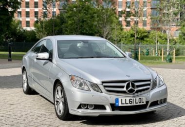 Vand Auto Mercedes Benz E-Class din 2011 in Londra