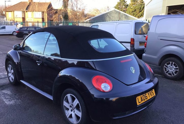Vand Auto Volkswagen Beetle din 2007 in Londra, UK