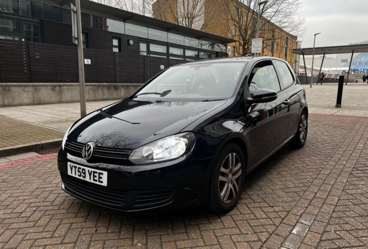 Vand Auto Volkswagen Golf din 2010 in Londra