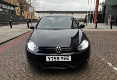 Vand Auto Volkswagen Golf din 2010 in Londra