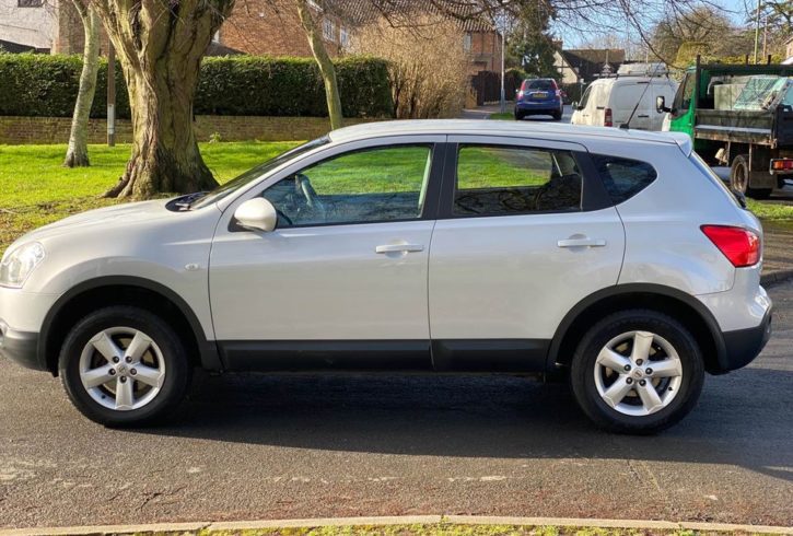 2008 Nissan Qashqai Vanzare in Harlow UK - Automobile UK Ltd