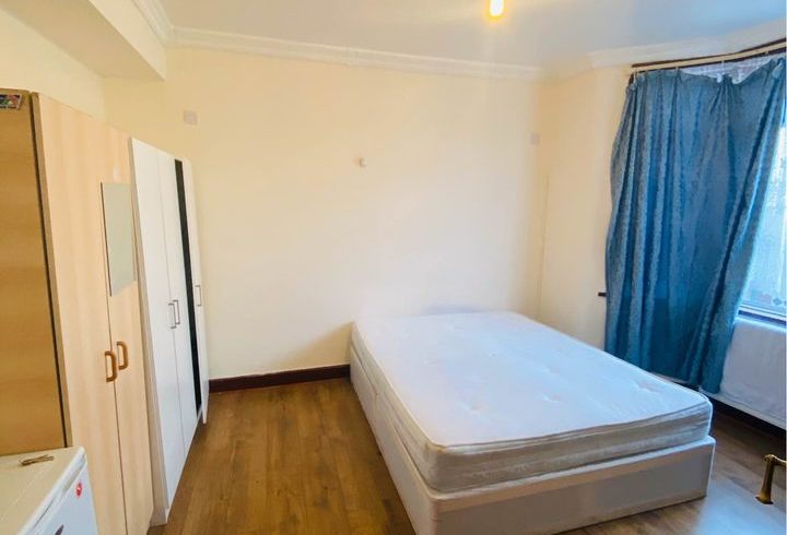 Chirie Camera Double in Upton Park, Londra