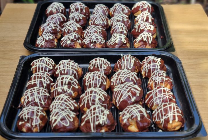 Prajituri si Torturi la Comanda in Queensbury, Londra