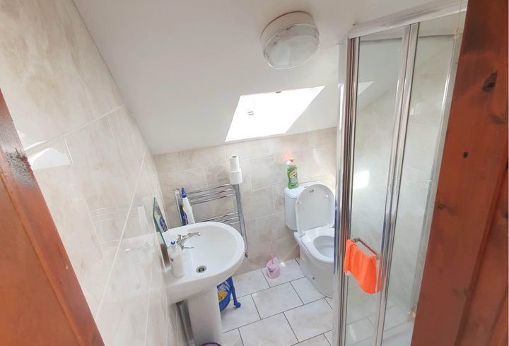 Chirie Camera Double in Upton Park, Londra