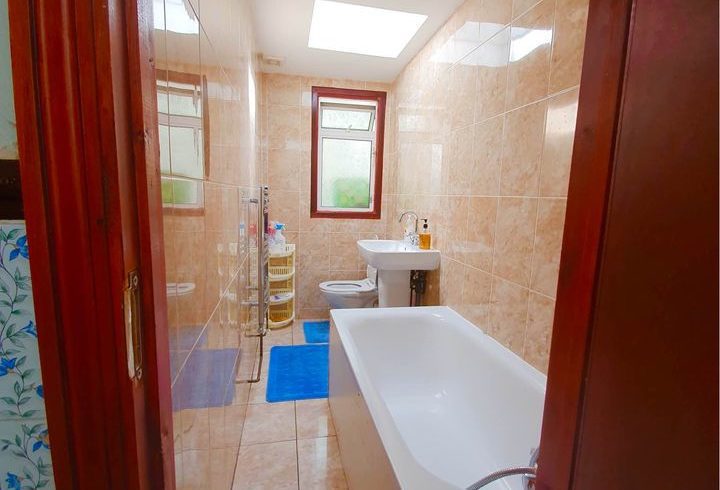 Chirie Camera Double in Upton Park, Londra