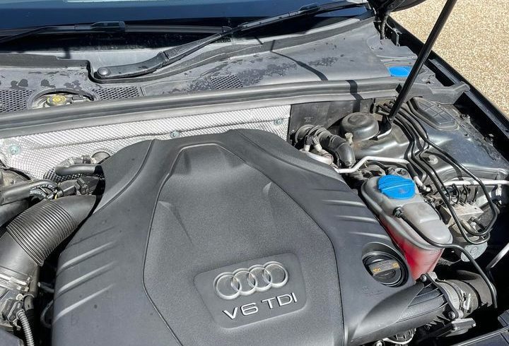 Vand Auto Audi A5 din 2012 Decapotabil in Uckfield, UK