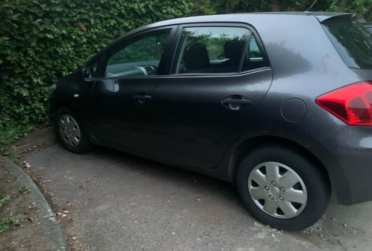 Vand Auto Toyota Auris din 2008 in Loughton, UK