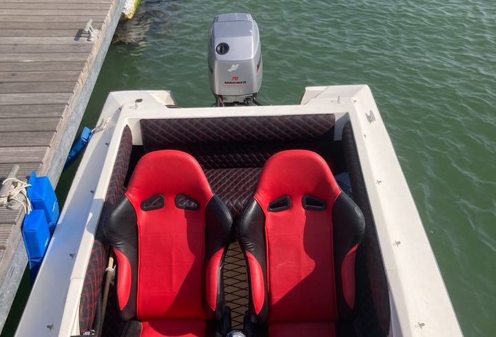 Vand Barca SpeedBoat Cu Motor In Romford, UK