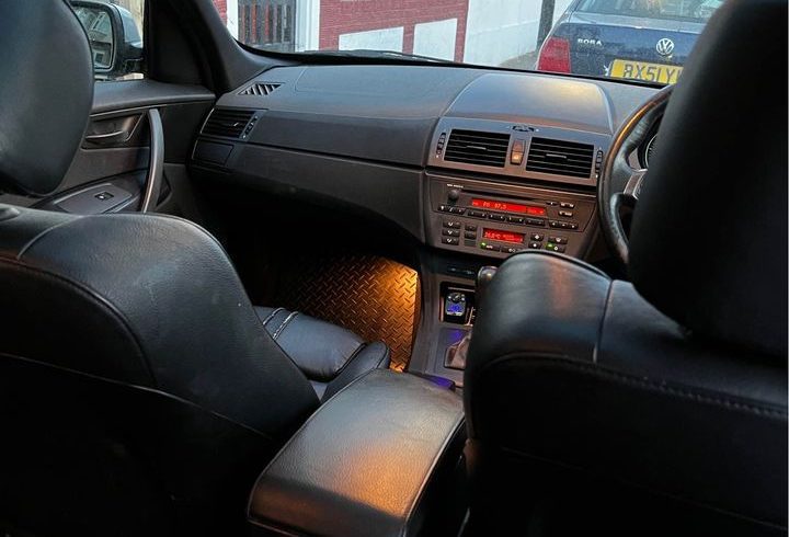 Vand Auto BMW X3 din 2005 in Londra