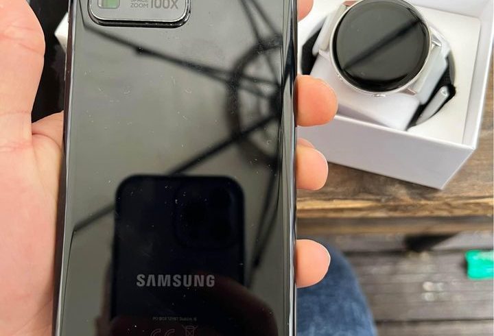 Vand Samsung S20 Ultra si Samsung Galaxy Watch in Barking, Londra