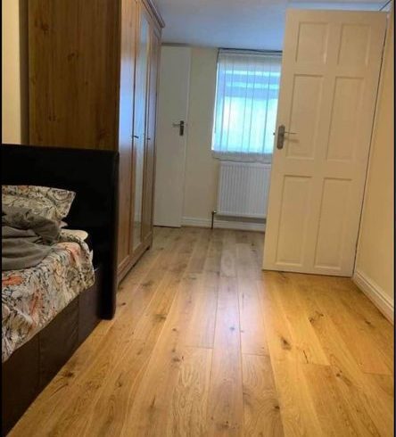 Chirie Camera Double cu Baie Proprie in Gresham Road, Londra