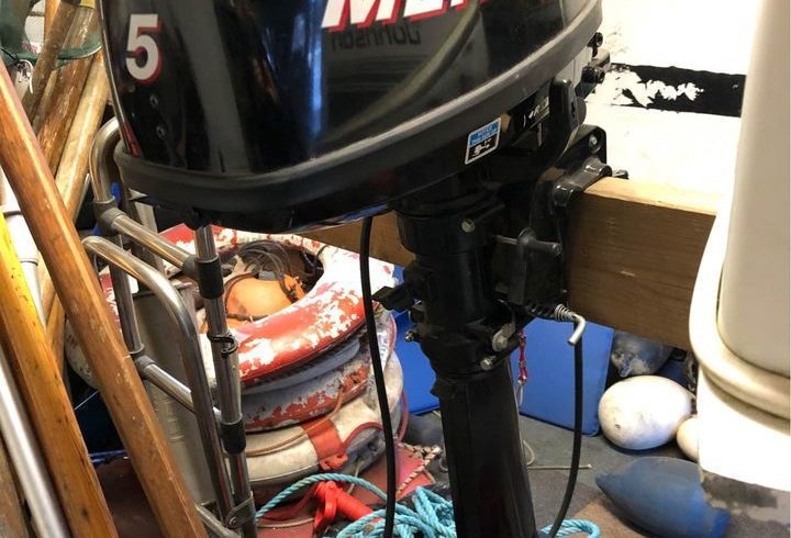 Vand Barca De Pescuit In Stil Clinker in Staines, UK