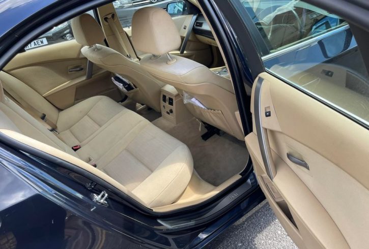 Vand Auto BMW Seria 5 Din 2006 in Barking, Londra