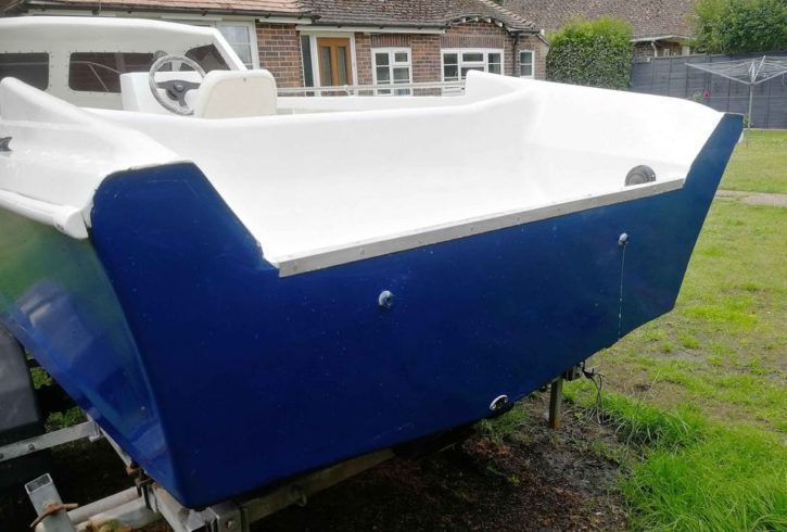Vand Barcă De Pescuit Rapida Cu Remorca In Pulborough, UK