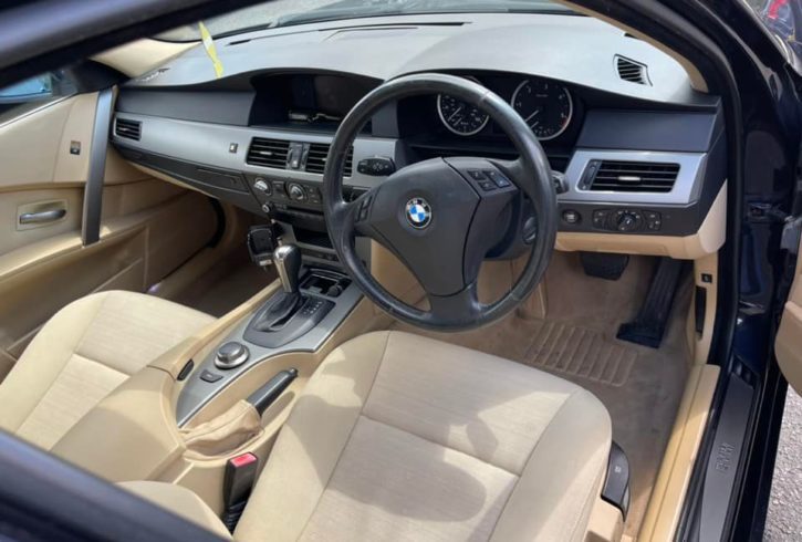 Vand Auto BMW Seria 5 Din 2006 in Barking, Londra