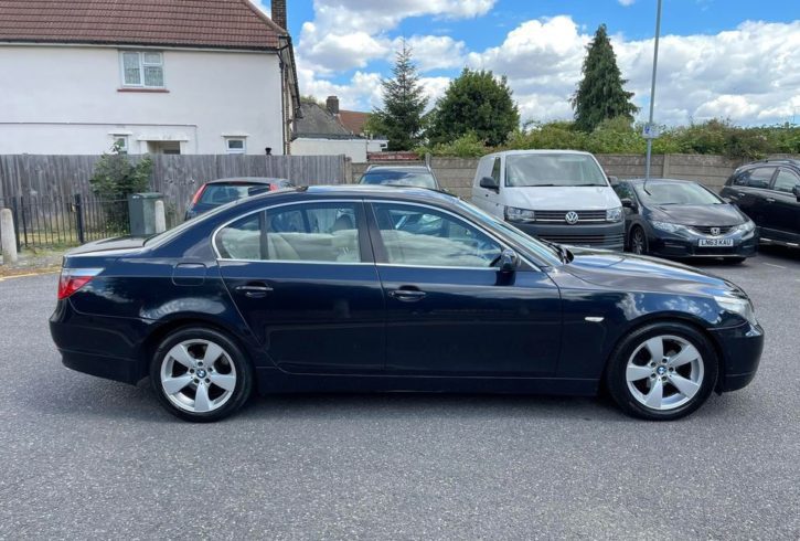 Vand Auto BMW Seria 5 Din 2006 in Barking, Londra