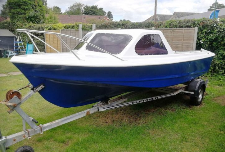 Vand Barcă De Pescuit Rapida Cu Remorca In Pulborough, UK