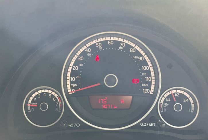 Vand Auto Volkswagen Up din 2013 In Stanmore, Londra