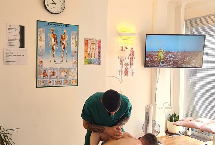 Tratamente Si Masaj Terapeutic In Barnet, Londra