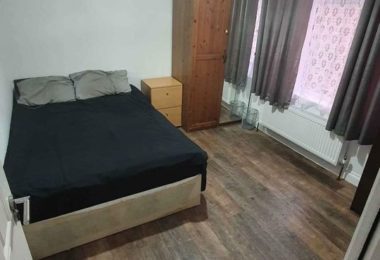 Chirie Camera Double in zona Chingford, Londra